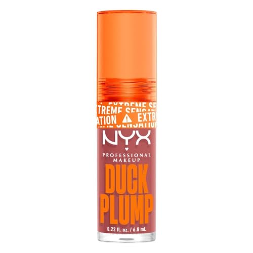 NYX Professional Makeup, Duck Plump, 7ml. Tono: Nude Swings (café). Brillo labial voluminizador con efecto plumping para un volumen instantáneo. Gloss infusionado con jengibre picante para un volumen visible y de larga duración. Fórmula vegana.
