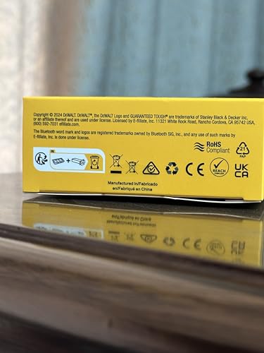 Dewalt - Altavoz Portátil Bluetooth - Altavoz inalámbrico Bluetooth con Clip magnético - Altavoz portátil Jobsite Pro Resistente al Agua - Micrófono Incorporado para música y Llamadas con Manos Libres