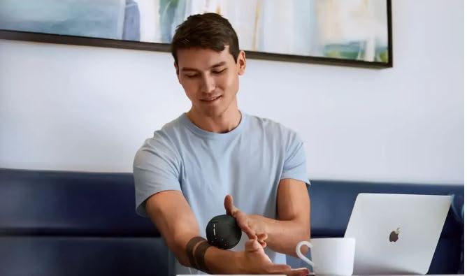Hyperice Hypersphere Mini bola de masaje vibradora para recuperación muscular, liberación miofascial y alivio del dolor, masajeador portátil perfecto