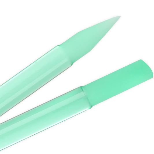 Bona Fide Beauty - Empujador de cutículas de vidrio (Jade) con funda de microfibra, fabricado en la República Checa