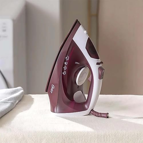 Plancha de Vapor Oster morado con Suela Antiadherente Modelo GCSTBS6002