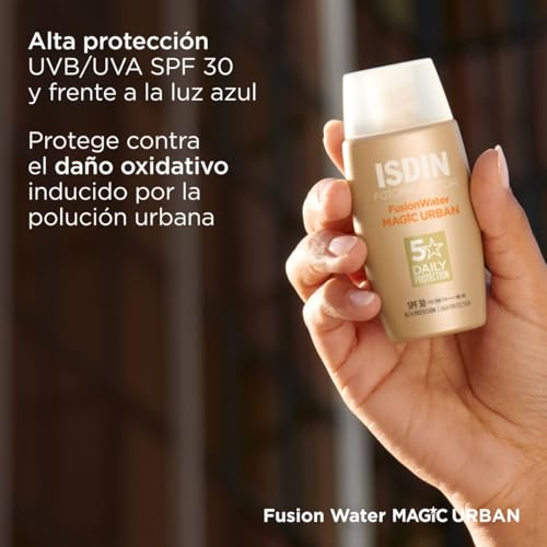 ISDIN Fusion Water Urban SPF 30, Protector Solar Facial, Textura ulltraligera de uso diario para entornos urbanos, 50ml