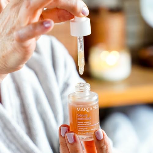 Sérum Antimanchas con Vitamina C, Extractos Naturales y Activos Despigmentantes: Desvanece Manchas y Unifica el Tono de la Piel, 30 ml | Suero Hidratante de Noche para Cara | 30 Días de Garantía | Marea Skin | Club Marea