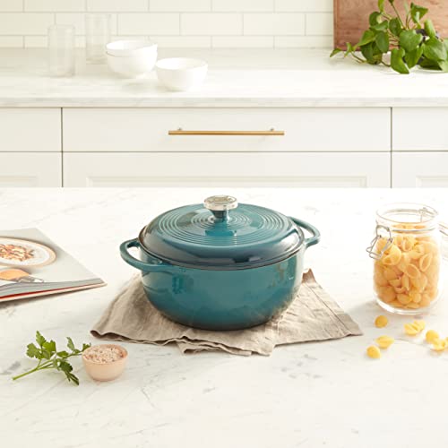 Lodge - Horno holandés de hierro fundido esmaltado de 4.5 cuartos con tapa, asas dobles, apto para horno hasta 500 °F o en estufa, uso para marinar, cocinar, hornear, refrigerar y servir - Laguna