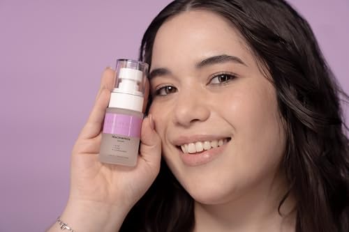 YIYI Beauty by Lesslie Polinesia Suero Facial Niacinamida concentrado de ingredientes activos que ayudan a desvanecer marcas causadas por el acné y a controlar la producción de sebo. Ayuda a hidratar y unificar el tono de la piel para lograr un aspecto un