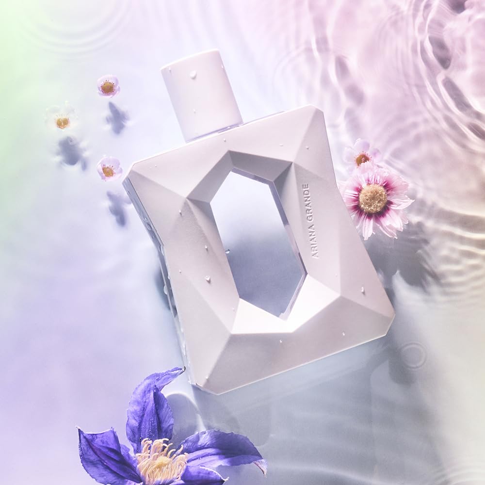 Perfume Ariana Grande God Is A Woman 3.4 oz