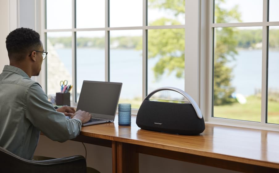 Harman Kardon Go + Play 3 Bocina Inalámbrica Bluetooth, 160W de Potencia, Reproducción 8 Horas, Micrófonos Duales - Negro