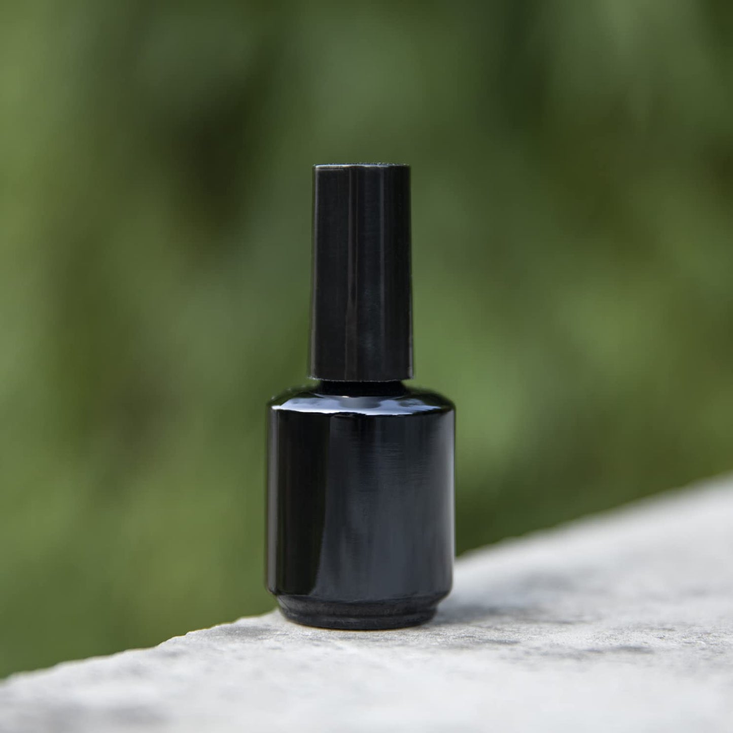 Botellas vacías de esmalte de uñas de gel, botellas de esmalte de uñas vacías de 15 ml con cepillo para polvo negro mate, botellas de esmalte de uñas redondas opacas, aptas para los rayos UV, con