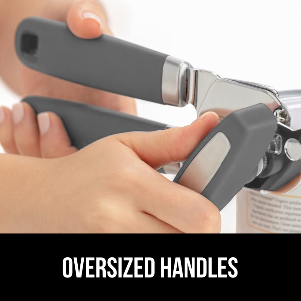 Gorilla Grip Abrelatas manual de mano de acero inoxidable resistente con borde liso con mango suave al tacto, a prueba de óxido, perilla de mano fácil giro, el mejor abridor de tapa grande para cocina, gris