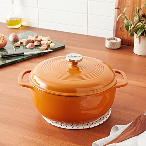 Lodge - Horno holandés de hierro fundido esmaltado de 6 cuartos con tapa, asas dobles, apto para horno hasta 500 °F o en estufa, uso para marinar, cocinar, hornear, refrigerar y servir - albaricoque