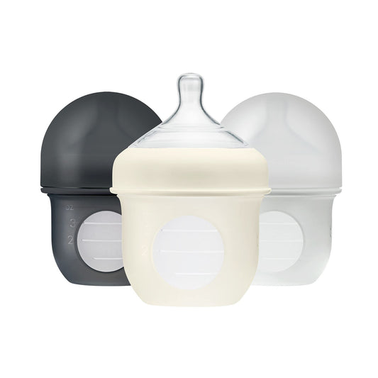 Boon Nursh - Bolsa de silicona reutilizable para biberones – Pezón de flujo lento – Bolsa de silicona para biberones y pezones – Esenciales de alimentación del bebé – Gris – 0-3 meses – 3 unidades – 4