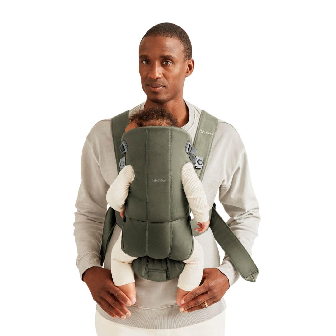 BabyBjörn Canguro Portabebé Mini, Tejido, Verde oscuro | Para recién nacidos, de 0 a 12 meses (3.2–11 kg), ergonómico y fácil de usar
