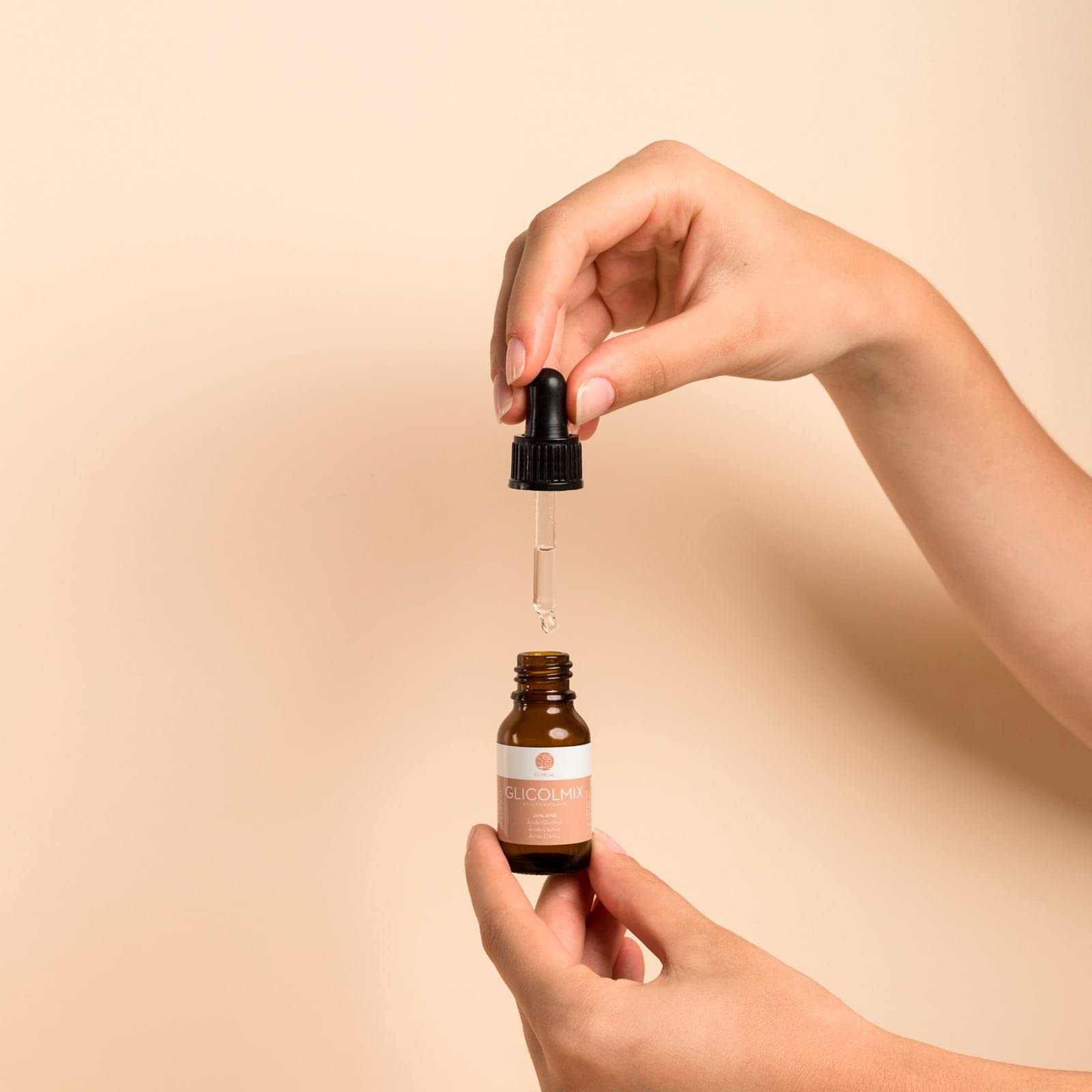 Segle Clinical | Sérum Glicolmix | Exfoliante | Para Pieles Con Manchas Superficiales | Producto Vegano | 30ml (Small)