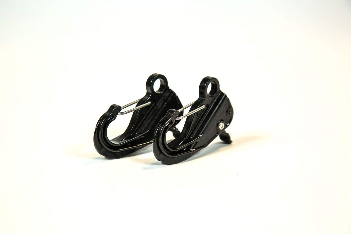 Danik Hook, Mini