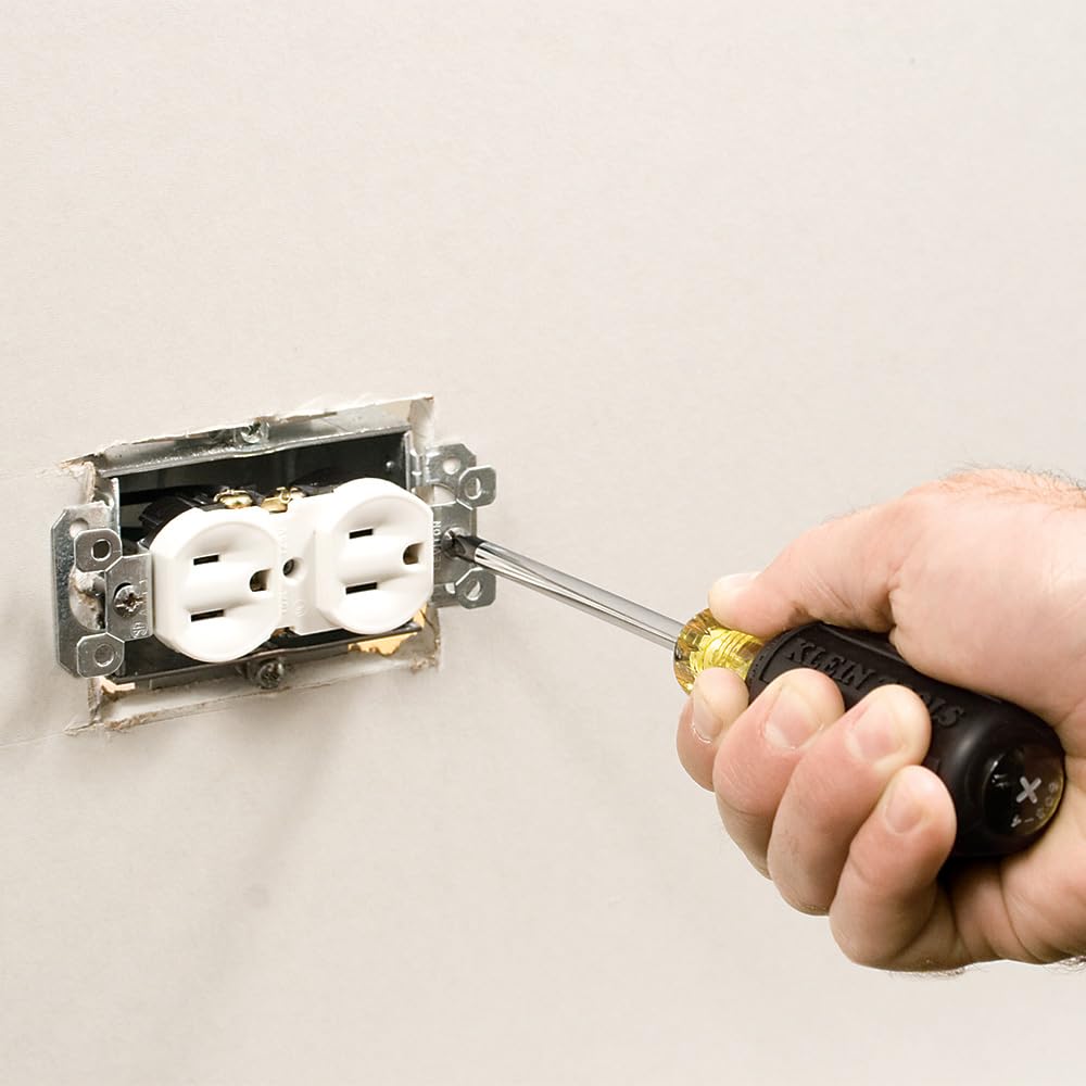 Klein Tools 80031 Juego de destornilladores, kit de 5 piezas incluye 2 ranurados, 2 Phillips y 1 destornillador de punta cuadrada, agarre cómodo