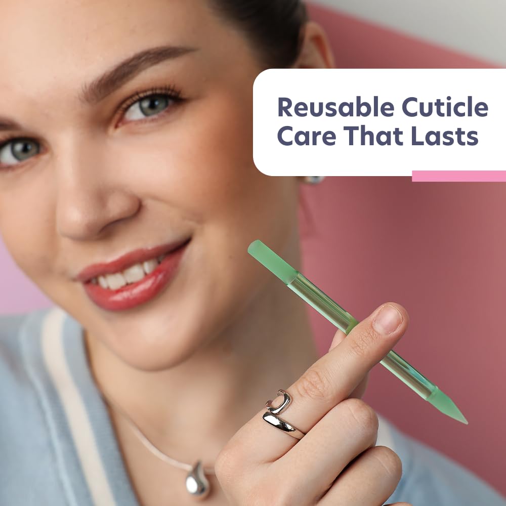 Bona Fide Beauty - Empujador de cutículas de vidrio (Jade) con funda de microfibra, fabricado en la República Checa