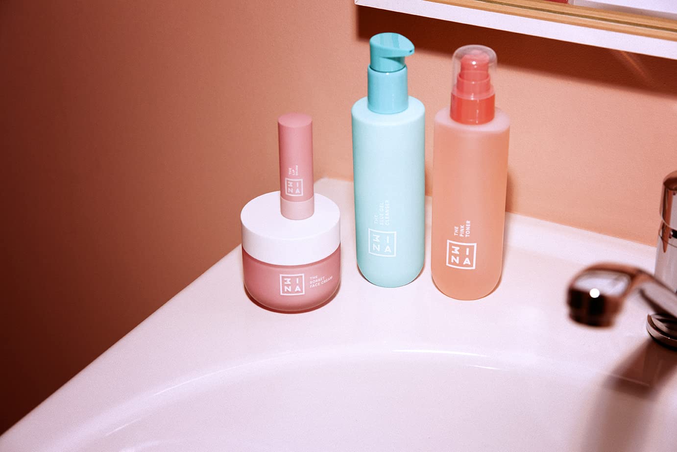 Bálsamo labial 3INA The Lip Balm rosa - Hidratante y vegano - Protección y restauración labial - 3 gramos