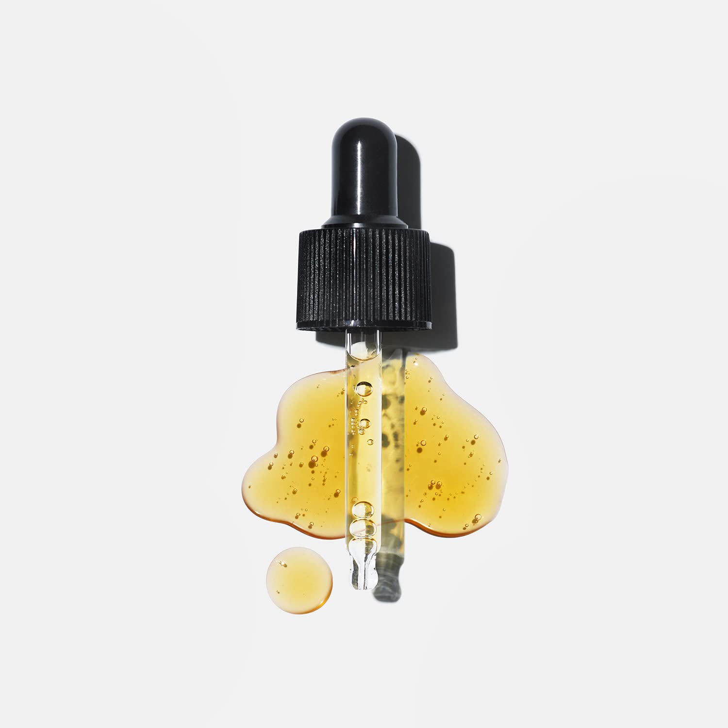 Versed Sérum iluminador Stroke of Brilliance 1 fl oz suero de vitamina C para la cara, suero facial antienvejecimiento, sin crueldad, sin parabenos y vegano. Elige tu tratamiento facial (suero iluminador)