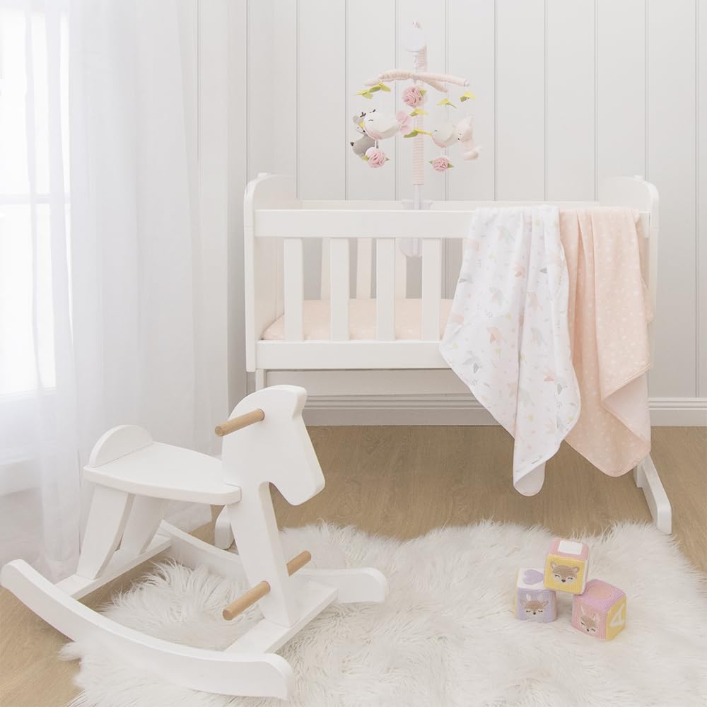 Living Textiles Baby Musical Mobile – Ava Birds | Juguete para cuna, personajes de bosque de punto, decoración de guardería, Chupete calmante con 12 canciones de cuna esencial y perfecto para niños y niñas