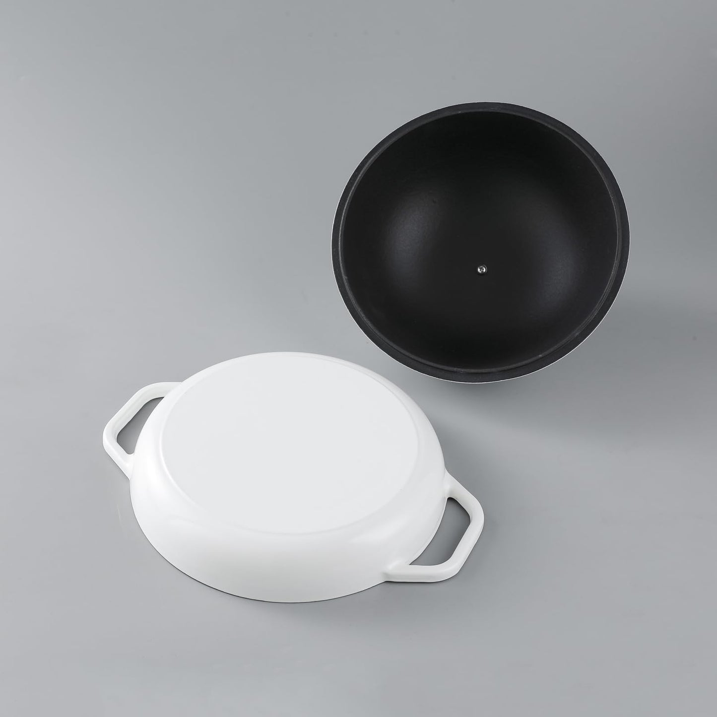 HAWOK Horno de pan de hierro fundido con tapa Cloche, diámetro 25 cm, 1.5 cuartos de galón, charola para hornear de masa madre, color blanco esmaltado