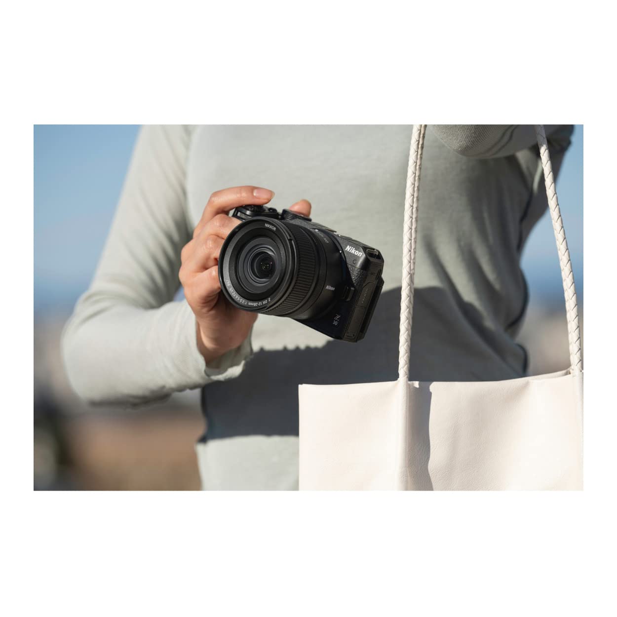 Nikon JMA719DA Lente Z DX 12-28mm f/3.5-5.6 PZ VR, Color Negro