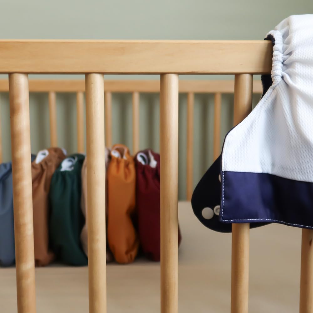 Nora's Nursery AWJ - Paquete de 7 pañales de tela con 1 bolsa húmeda, funda impermeable, lavable, reutilizable y de tamaño único para recién nacidos y niños pequeños - Pacific Neutrals