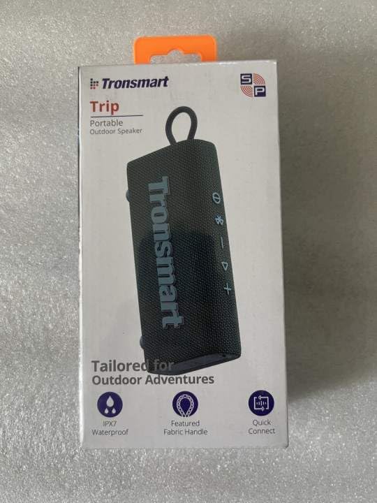 Tronsmart Trip 2 Bocina Bluetooth portátil para Exteriores, Llamadas Manos Libres a través del micrófono Integrado, Resistente al Agua IPX7, Ecualizador Personalizable (Gris)