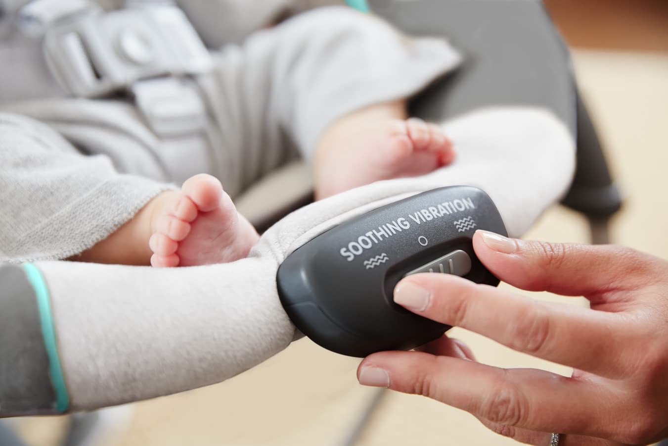 Graco Glider Lite, Mecedora para Bebé, Zuba