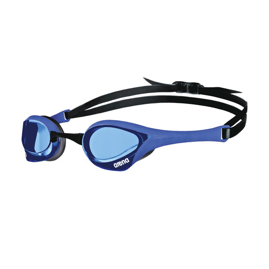 arena Cobra Ultra Swipe Racing - anteojos de natación para hombres y mujeres, lente sin espejo, antivaho, protección UV, azul/negro