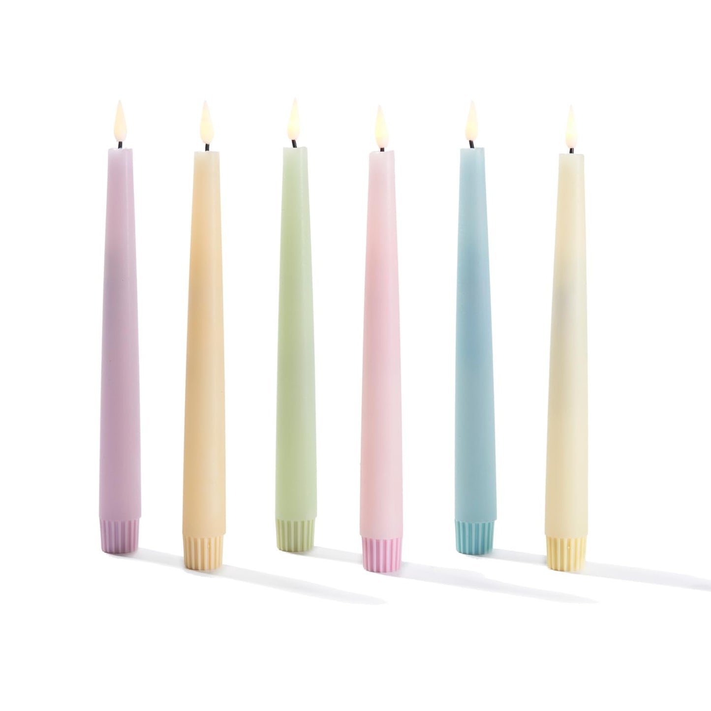 LampLust Velas cónicas sin llama, 9 pulgadas, paquete de 6, candelabros pastel multicolor con llama parpadeante LED, cera real, baterías y control remoto incluidos, velas sin llama, decoración de