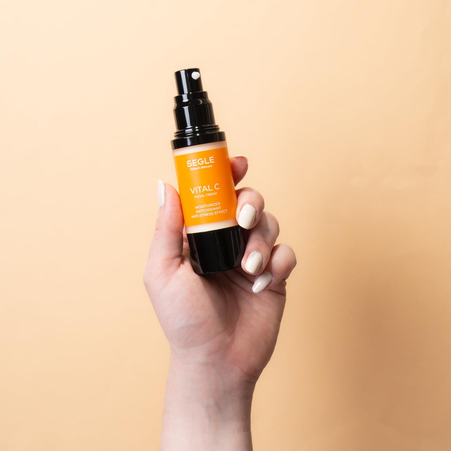 Segle Clinical | Crema Vital C | Hidratante | Para todo tipo de pieles y edades | Ideal para piel apagada deshidratada y/o con manchas por el sol | 30 ML