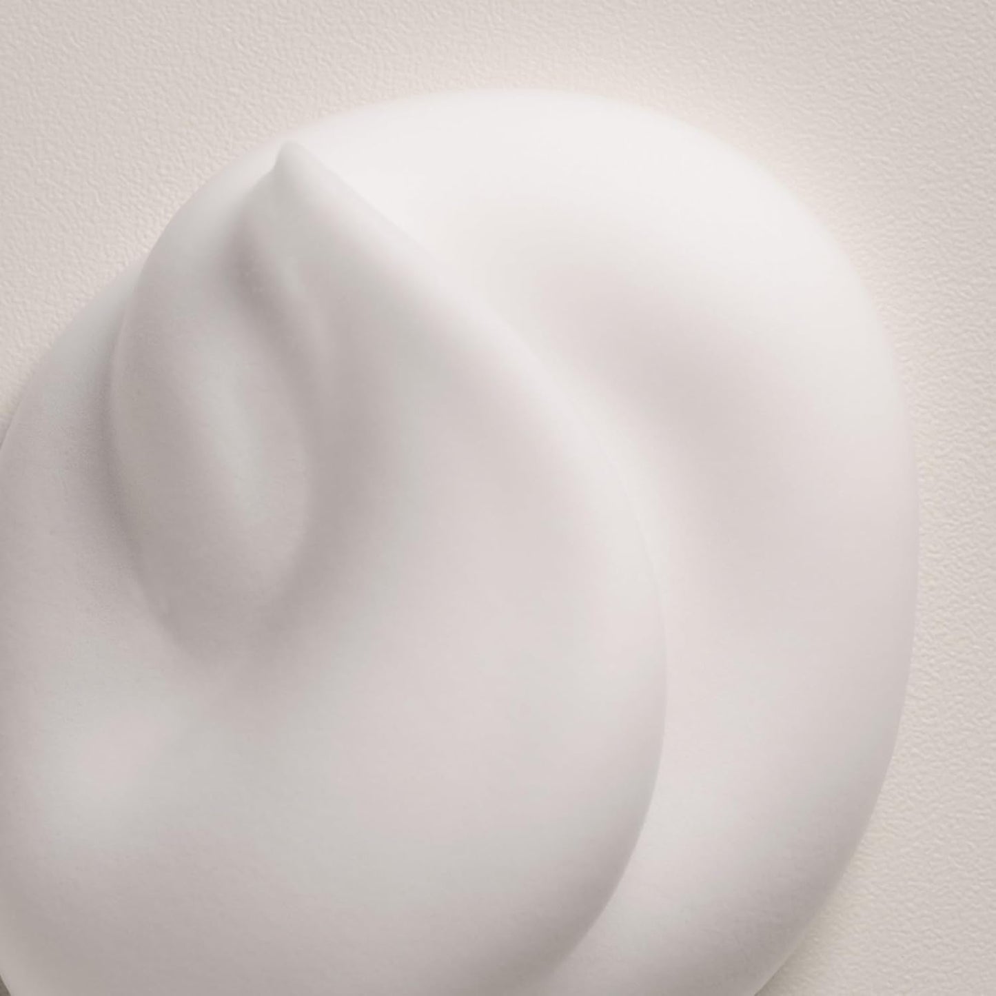Davines This is a Curl Mousse hidratante, 8.45 fl. oz.