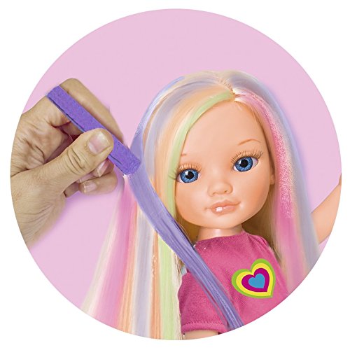 Muñeca Nancy día pintando arcoíris