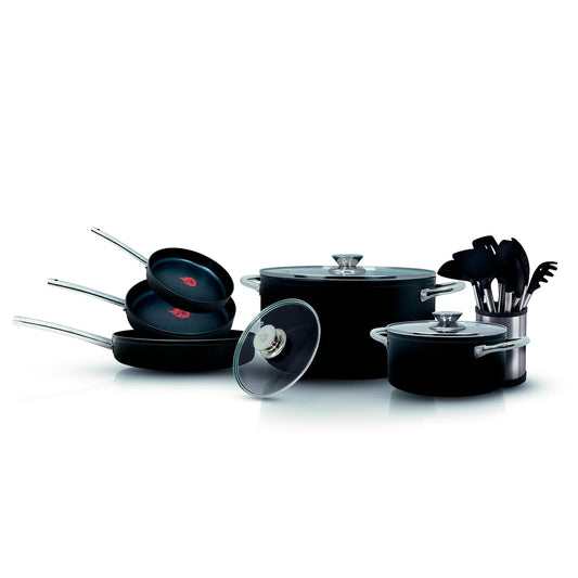 BATERIA DE COCINA ANTIADHERENTE DE TITANIO TITAN BLACK ESSENTIAL 20 PZAS