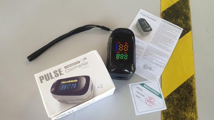 Oxímetro de Pulso DOSEOFHEALTH Negro con Pantalla LED bidireccional portátil