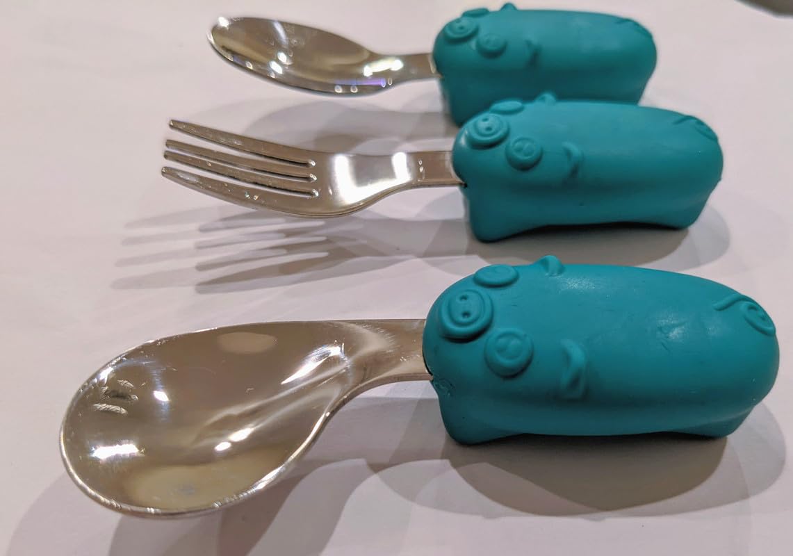 Juego de utensilios de viaje para niños con práctica funda de transporte. Incluye tenedor, cuchara universal y cuchara ergonómica para diestros. Asas de fácil agarre, utensilios de acero inoxidable