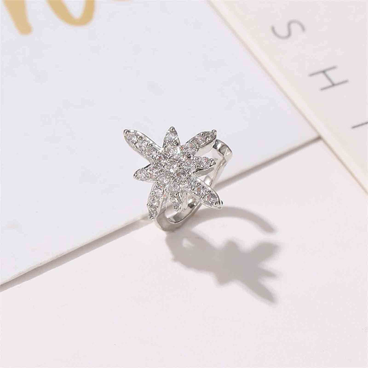 Yheakne Boho Northstar - Pendientes de plata con diseño de estrella pavimentada para cartílago, pendientes pequeños sin perforar, joyería para mujeres y niñas (plata)