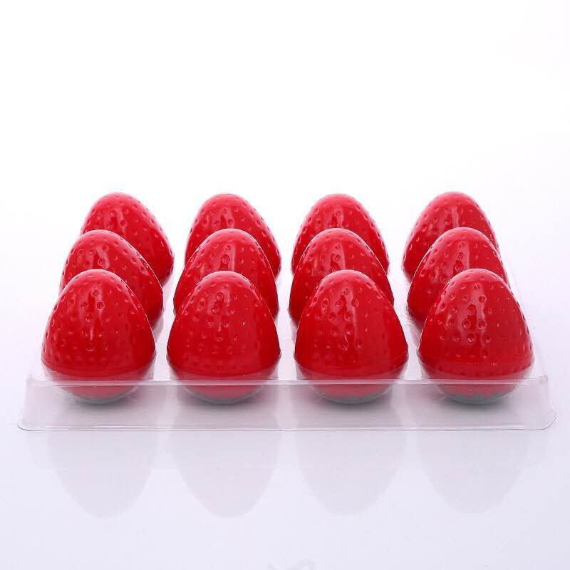 Bálsamo Labial de Fresa: 24 Unidades, Hidratante con Extractos de Plantas en Elegante Envase. Ideal para Maquillaje de Mujer y Niña. ¡Compra Online!