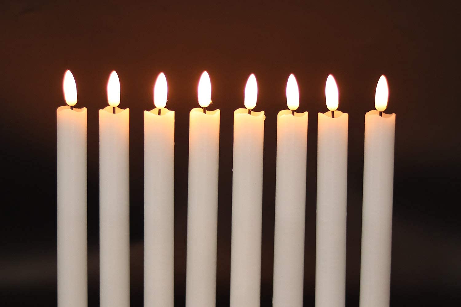 GenSwin - Velas cónicas blancas sin llama parpadeantes con control remoto de 10 teclas, funciona con pilas LED cálidas 3D, velas de ventana de cera real, paquete de 6 unidades, decoración de Navidad