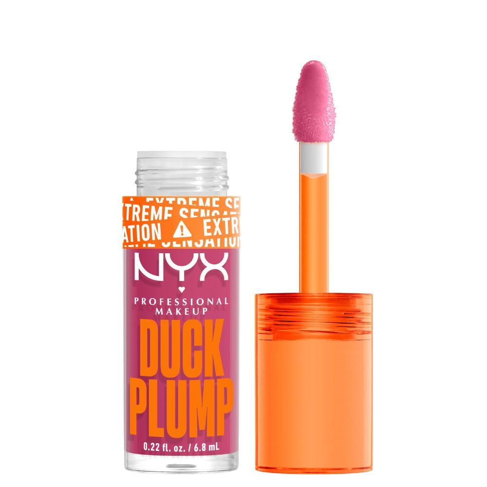 NYX Professional Makeup, Duck Plump, 7ml. Tono: Pick me Pink (rosa). Brillo labial voluminizador con efecto plumping para un volumen instantáneo. Gloss infusionado con jengibre picante para un volumen visible y de larga duración. Fórmula vegana.