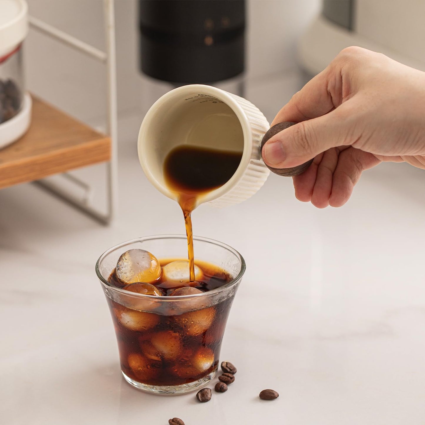 Tazas de Café Espresso de Cerámica KEMORELA Blanca con Boquillas y Asas 90 ml