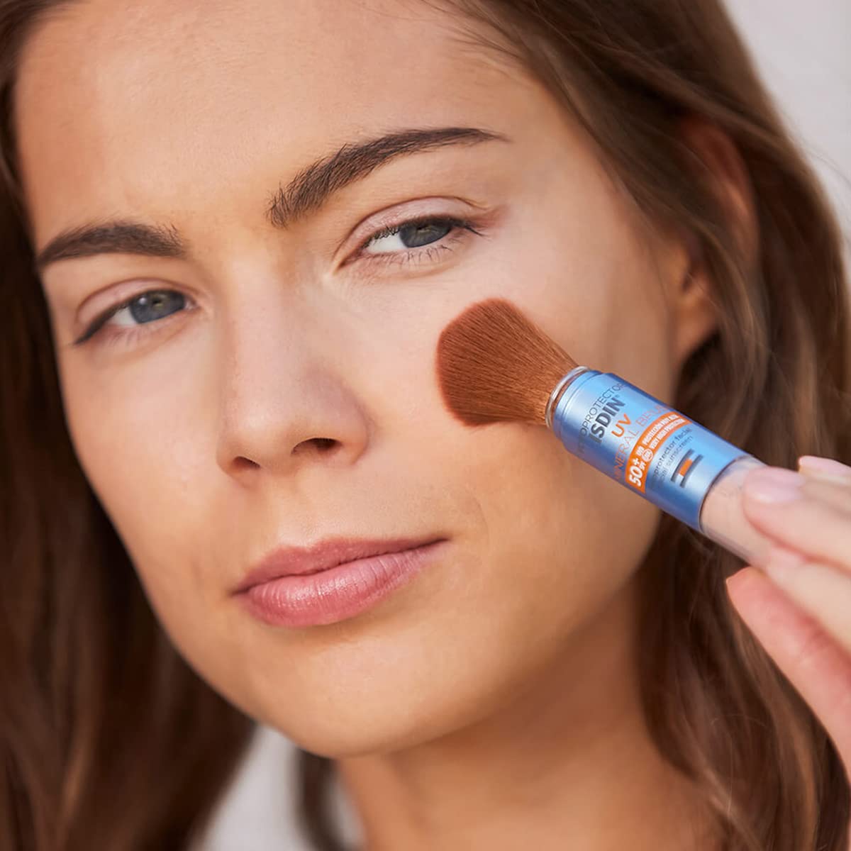 ISDIN Fotoprotector Uv Mineral Brush SPF 50+ | Antipolución, Acabado Invisible