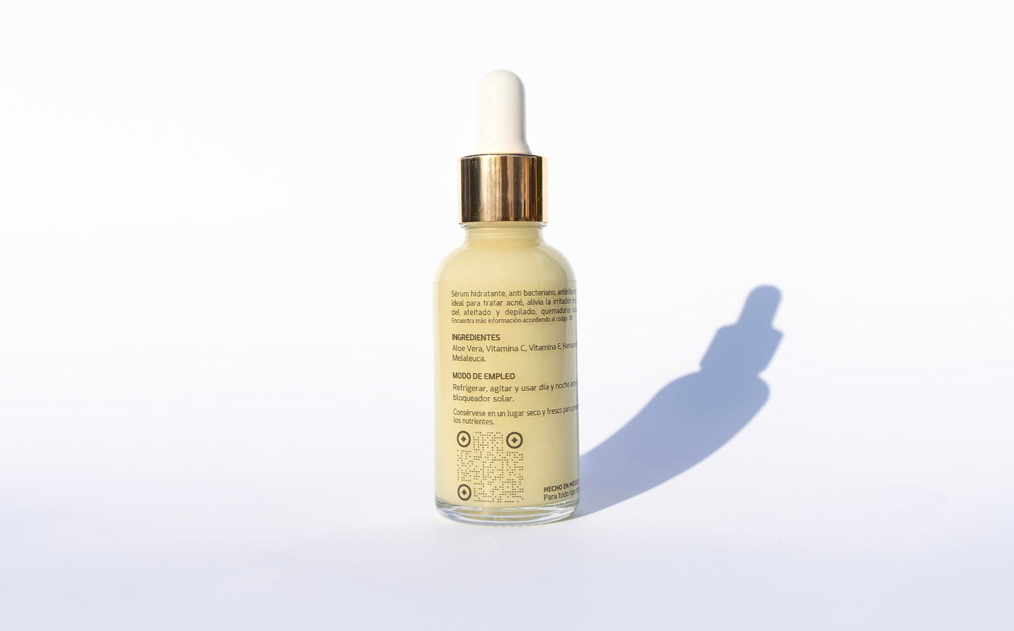 Magic Aloe - Serum Natural 30 ml con Aloe, Vitaminas C y E para Manchas y Arrugas.
