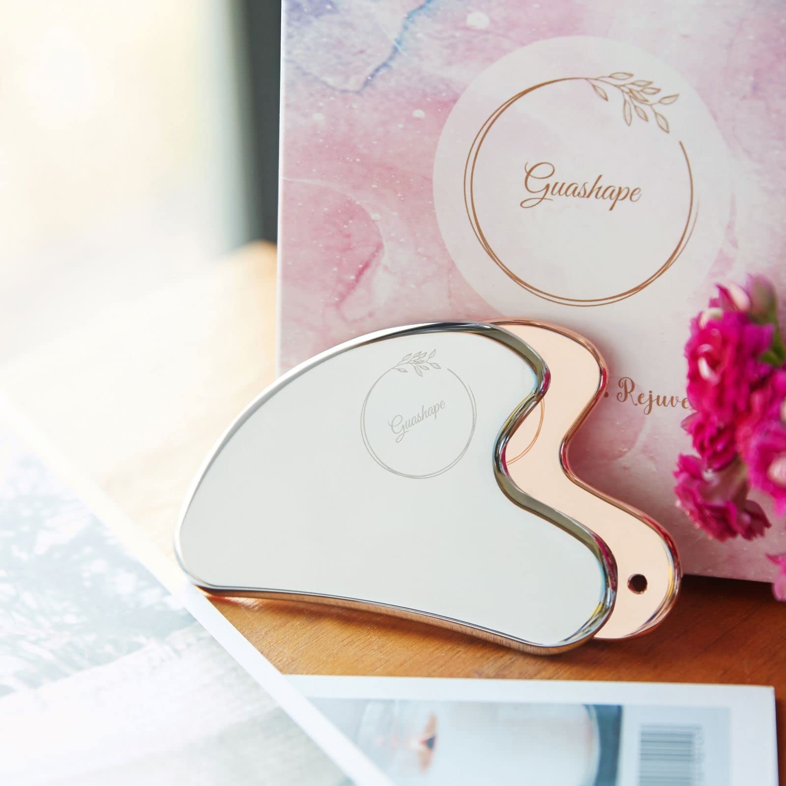 GUASHAPE Gua Sha - Herramientas faciales de acero inoxidable, herramienta Guasha para esculpir la cara, moldear, levantar, apretar, reducir la hinchazón, alivio de tensión, herramienta de masaje Gua Sha de metal para cara y cuerpo, color plateado