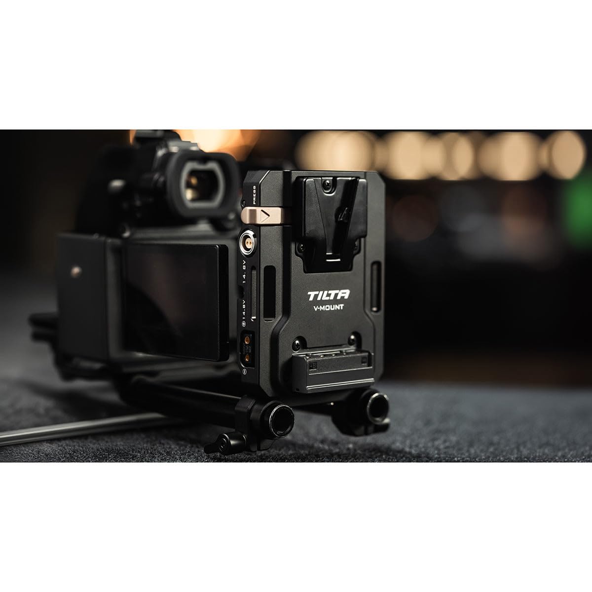 Tilta Placa De Batería para Montaje Mini PD V Incluye Conexiones P-Tap, USB-C Y Lemo De 2 Pines Compatible con Varillas Dobles Lws De 15 Mm | Características De Roscas 1/4” -20 Y M4 6 X 9 X 3.5 Negro