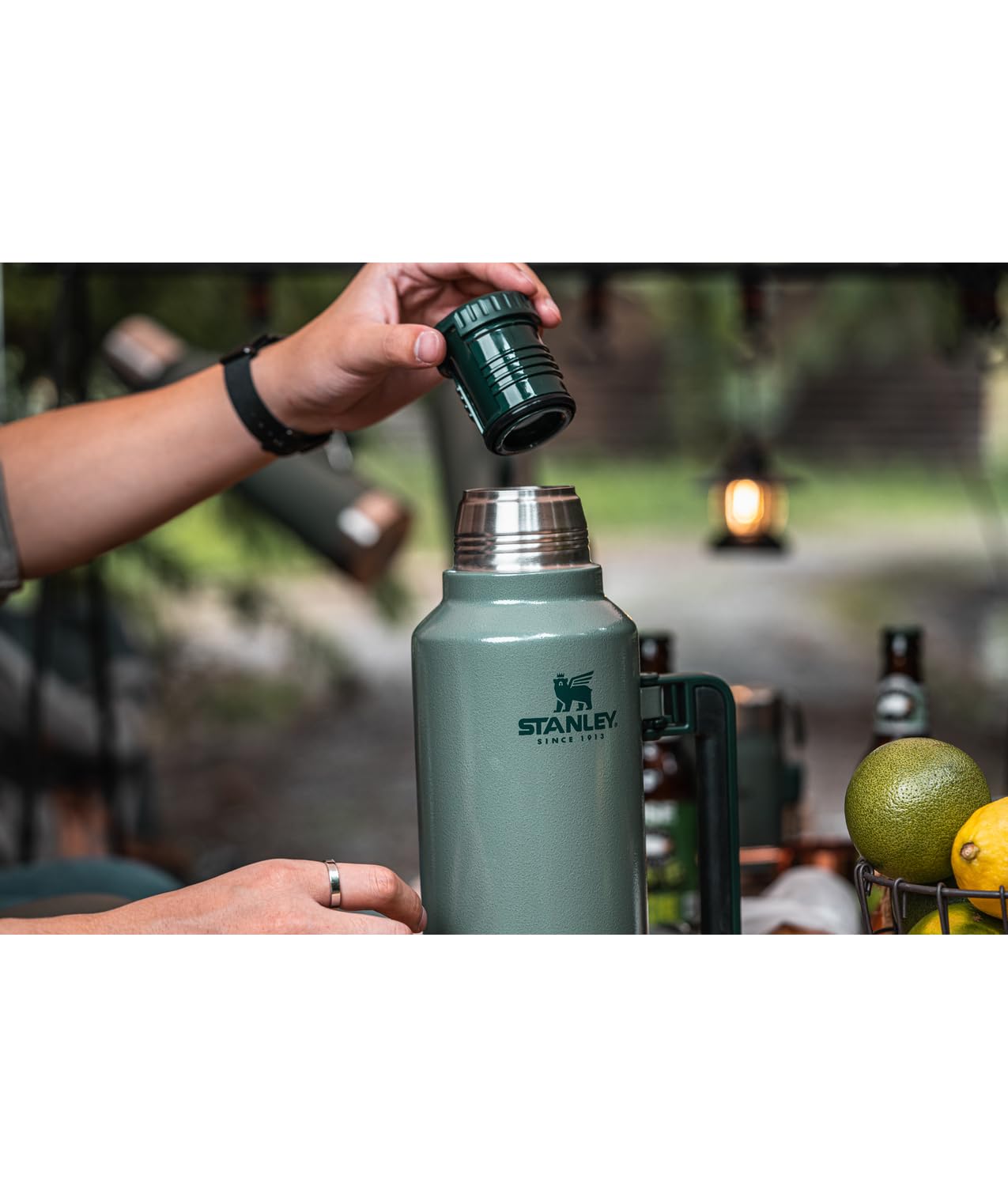 Botella Térmica Stanley Classic Acero 2.5 Cuartos a Prueba de Fugas para Viajes