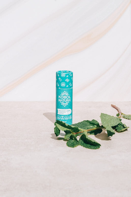 KOBOL | Bálsamo Labial Menta Natural Vegano Push Up Hidratación Natural
