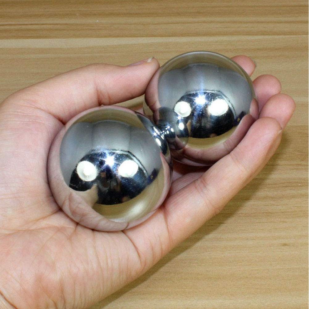 Denpetec 2 bolas de baoding, bolas de estrés chinas para ejercicio de salud con caja de meditación y masaje de mano (plata, diámetro de 1.7 pulgadas, color de caja al azar)