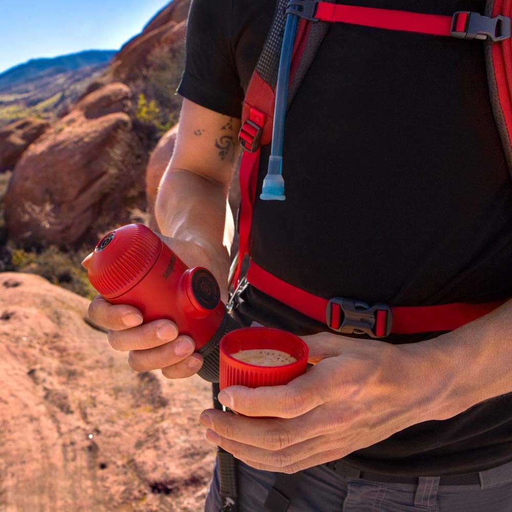 Cafetera Manual Portátil Wacaco Nanopresso Rojo Patrol para Viaje y Camping