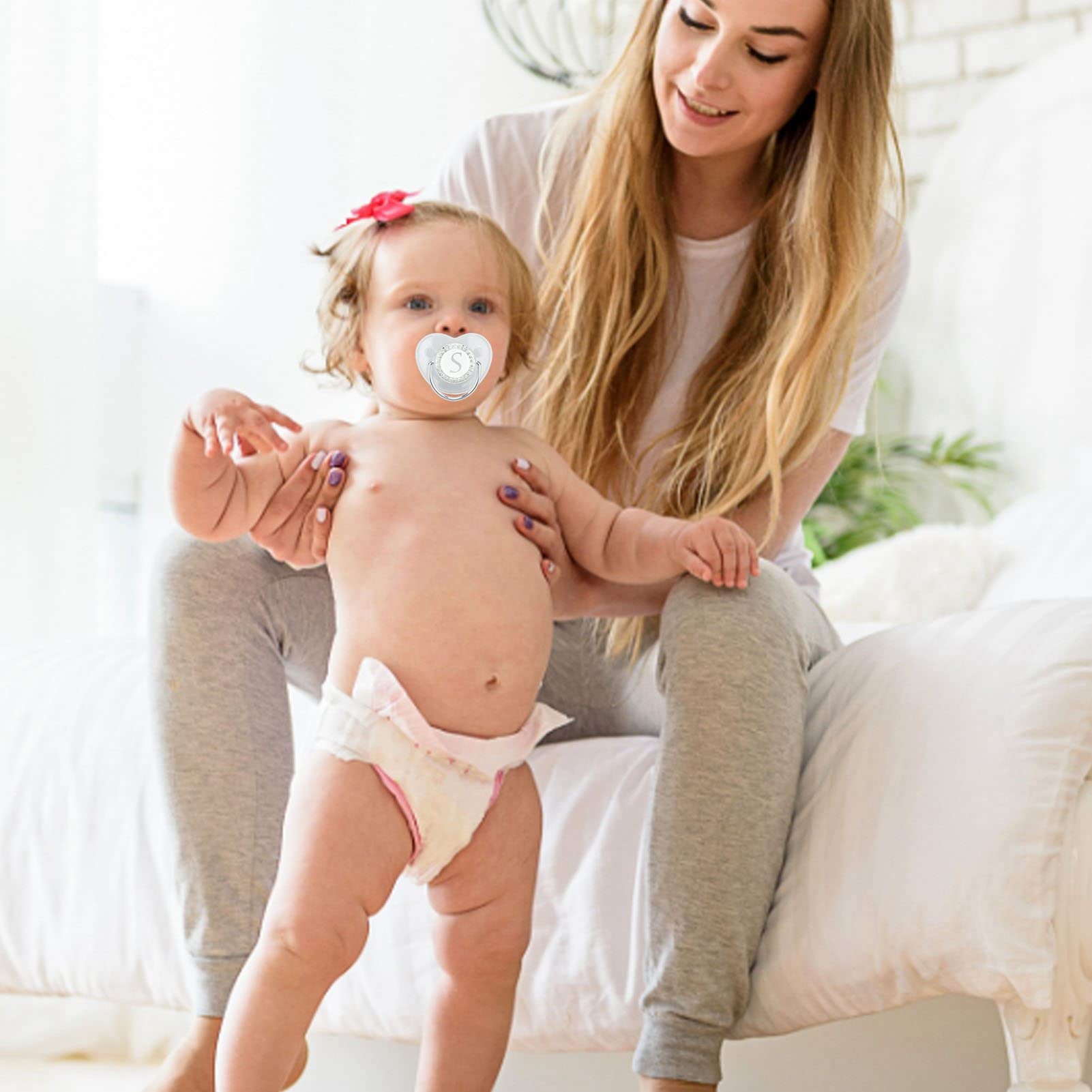 Chupete de bebé de Silicona, Chupete de bebé sin Costuras y Ergonómico Saludable y Seguro para Bebés de 6 a 18 Meses (Letra S)